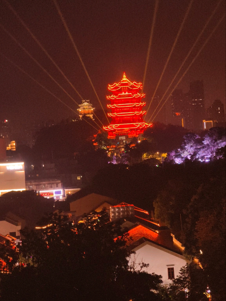 武漢漢江夜景必睇!長江大橋+黃鶴樓燈光show超震撼 - Image 3
