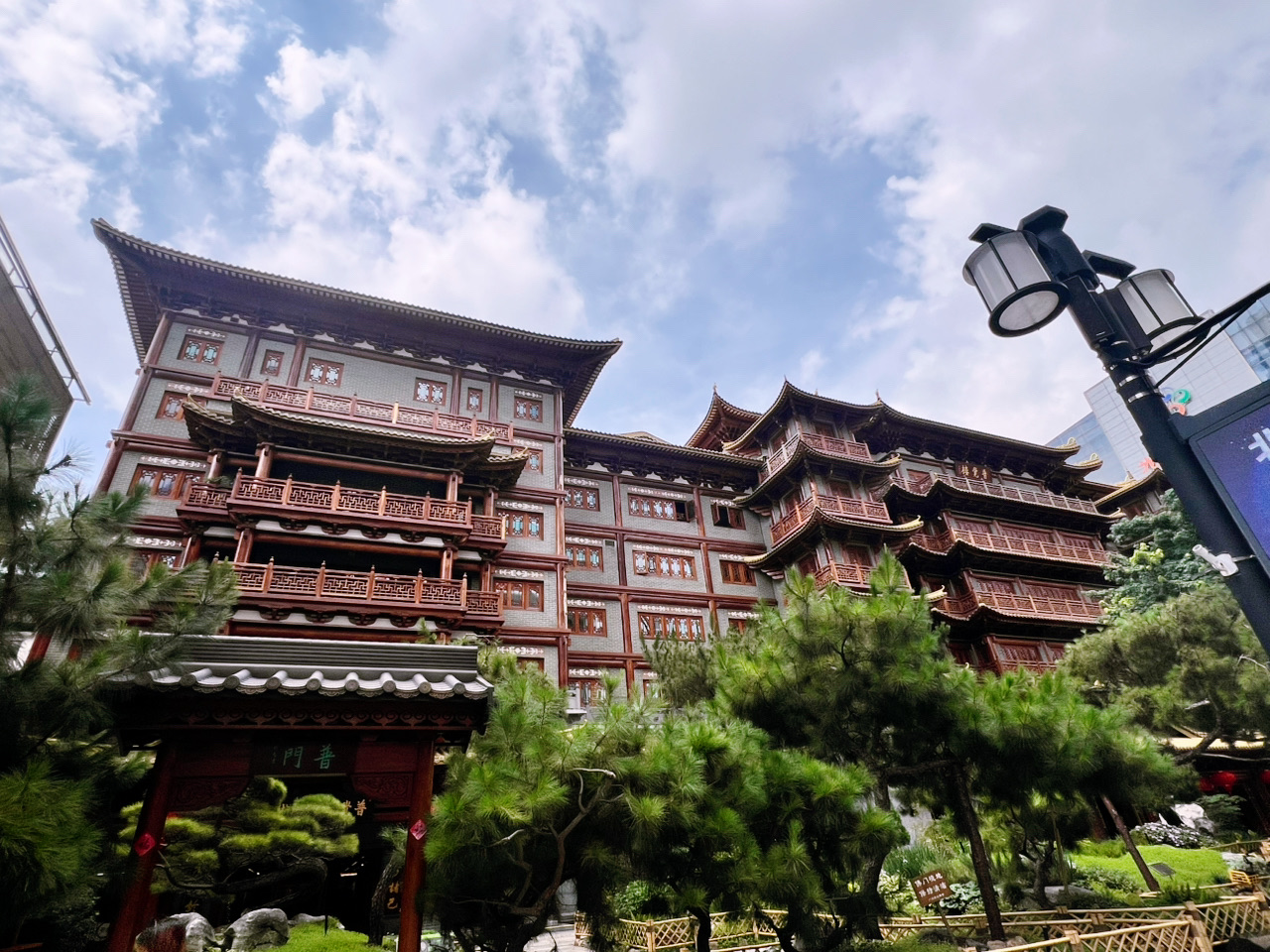 廣州北京路步行街:白天夜晚都好玩,必去打卡攻略! - Image 8