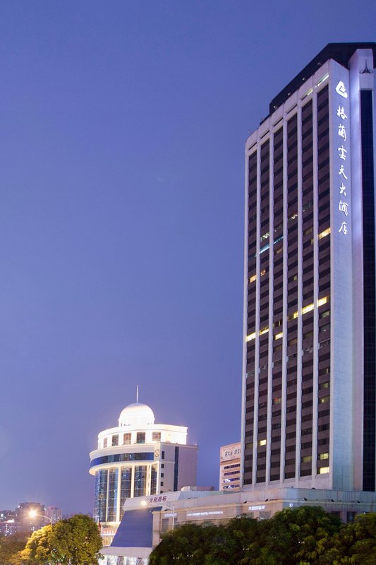 深圳中航城格蘭雲天大酒店