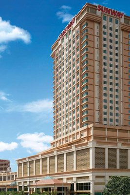 雙威舄湖酒店(原雙威克里奧酒店)