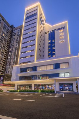 珠海旭美山酒店(海濱泳場愛情郵局店)