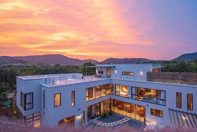 斜陽耒築民宿·索河店