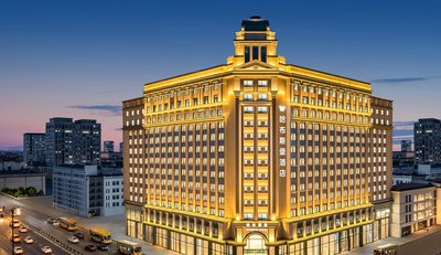 哈爾濱中央大街哈布斯堡江景酒店(索菲亞教堂店)