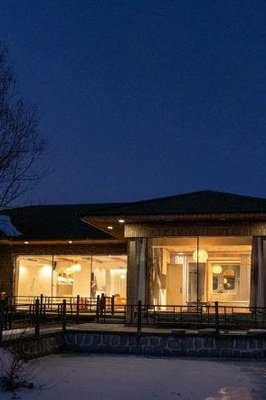 半山居雪山民宿