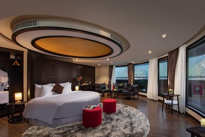 史卡雷珍珠遊輪酒店