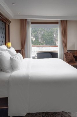 下龍天堂優雅遊艇