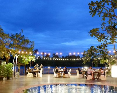 Baan Amphawa Resort & Spa