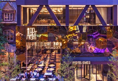 EMC2傲途格精選酒店