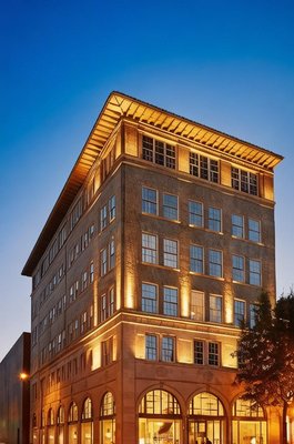 里士滿夸克酒店-凱悦悠選酒店