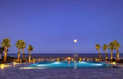 希爾頓維吉尼亞海灘海濱度假村大使套房