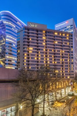 里士滿歐姆尼酒店