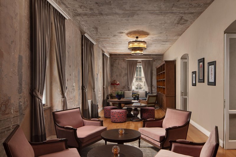 佩拉阿達漢德卡蒙多-傲途格精選