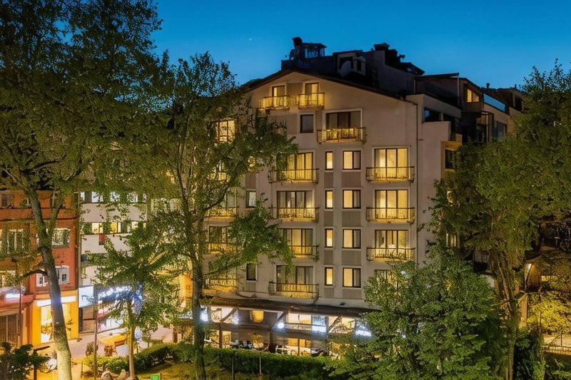 納迪尼桑塔希公寓