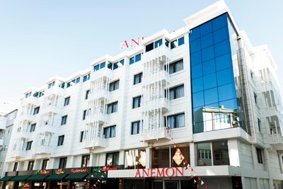 安納蒙烏薩克酒店