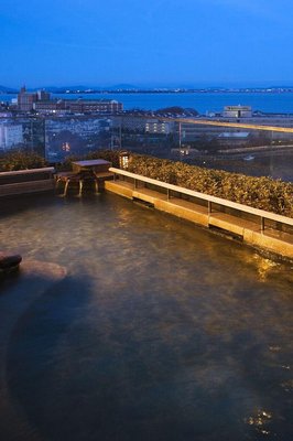 雄琴温泉湯元館旅館