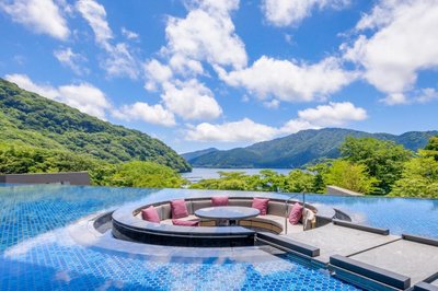 箱根蘆之湖花織旅館