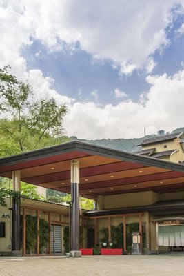 越後湯澤温泉松泉閣花月旅館