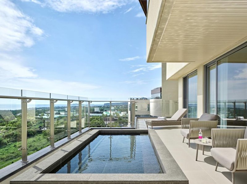 山丘套房朝昕經典酒店