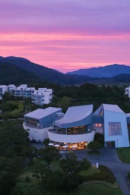 在南海郡的阿南提