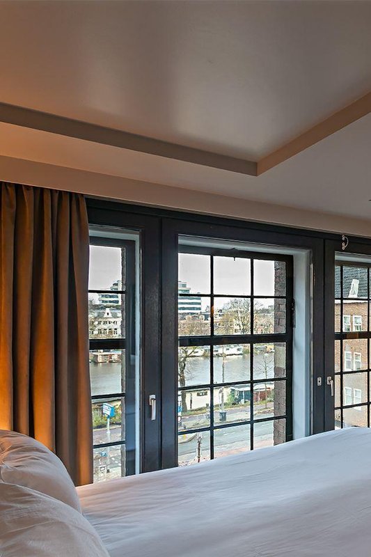 阿姆斯特丹佩斯塔納河畔飯店