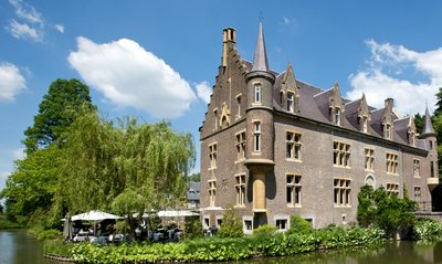 範德瓦爾克特沃姆城堡酒店