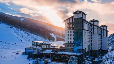 萬龍滑雪場龍宮酒店