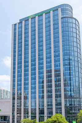 青島中心假日酒店