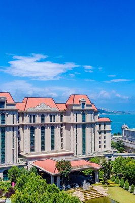 青島融創施柏閣酒店