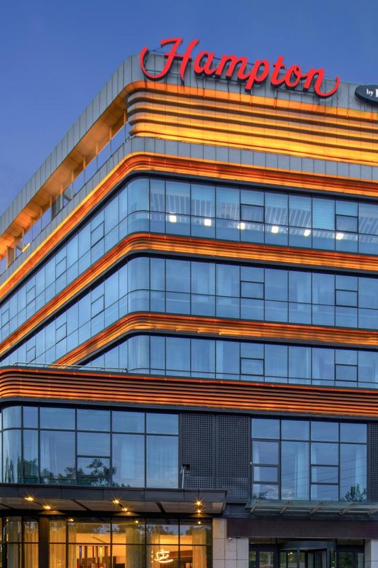 青島膠州公園希爾頓歡朋酒店