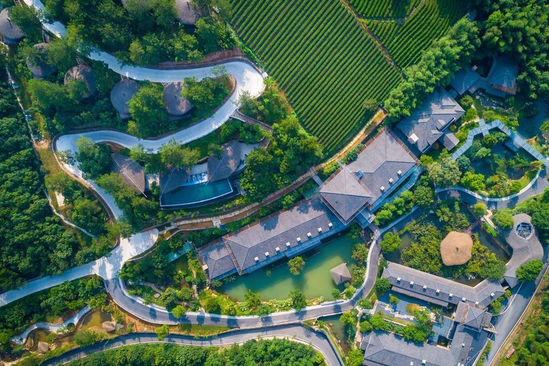 安吉·君瀾老莊山居湯泉度假酒店