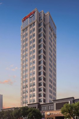 無錫東亭希爾頓歡朋酒店