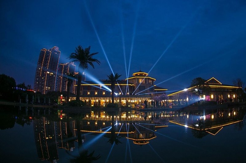 無錫湖濱四季春酒店