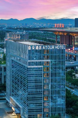 南京南站北廣場亞朵酒店