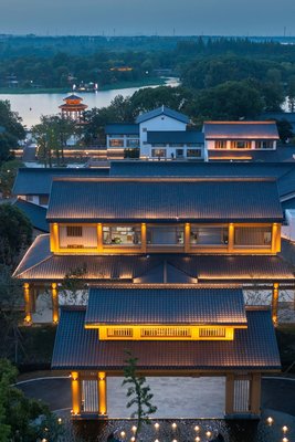 常熟尚湖花間府·煙波裏