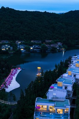 莫干山天空泳池度假村