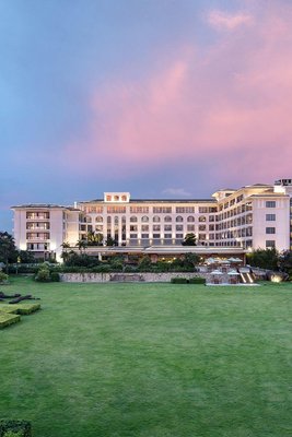 廈門悦華酒店(華榮路地鐵站店)