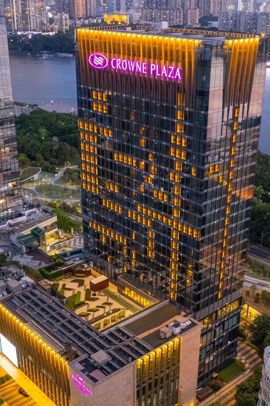 福州融僑皇冠假日酒店