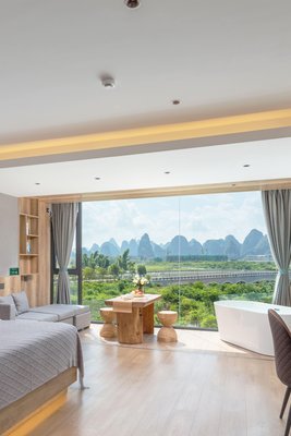 依山雲水酒店(陽朔縣十里畫廊遇龍河店)