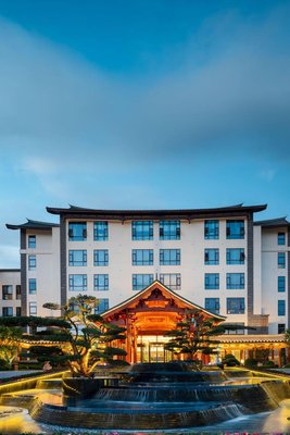 大理鑫鶴茂御酒店(鶴慶客運站店)