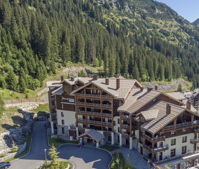 萊斯特拉瑟斯赫利俄斯皮埃爾尊貴假日公寓式酒店