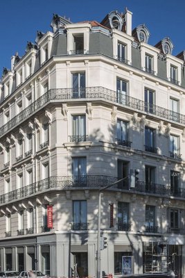 里昂博斯科洛水療酒店