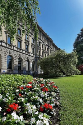 宮殿酒店及會展中心