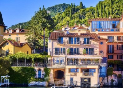 拉克瓦倫納酒店