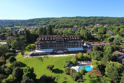 依雲祕境度假村酒店