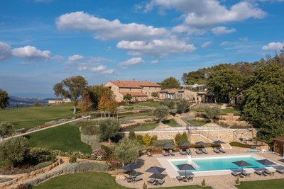 I Borghi dell'Eremo村落