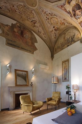 韋斯普奇50倫卡諾酒店