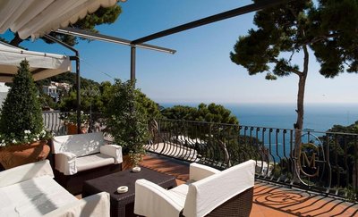 拉斯卡利納泰拉酒店