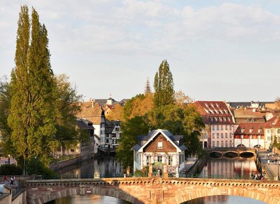 法國小麗晶水療酒店