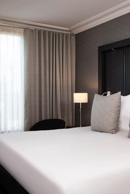 香榭麗舍雷格西亞酒店