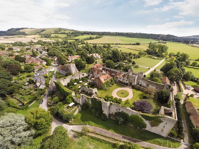 安柏麗城堡瑞萊斯酒店